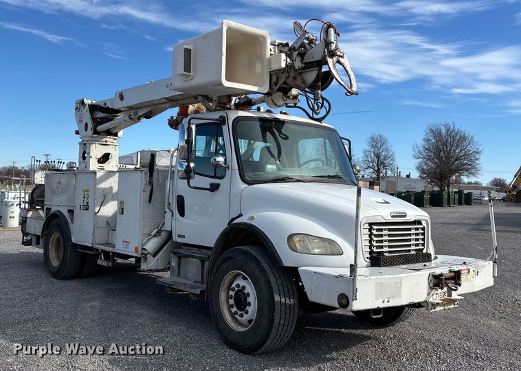 image for item DW7430 2005 Freightliner Business Class M2 digger derrick truck