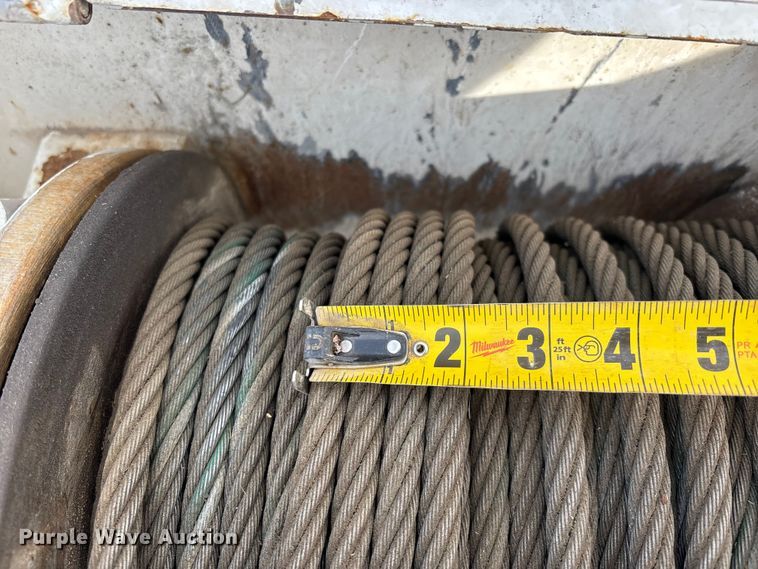 image for item DW7430 2005 Freightliner Business Class M2 digger derrick truck