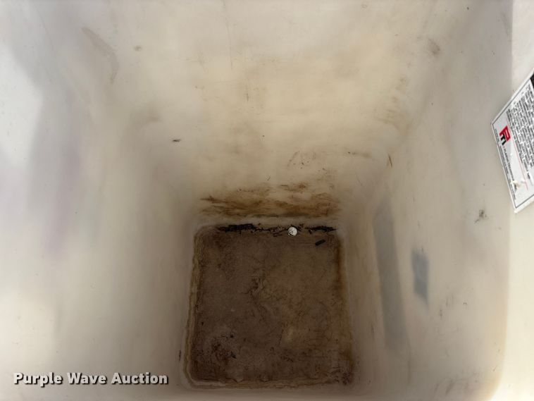 image for item DW7430 2005 Freightliner Business Class M2 digger derrick truck