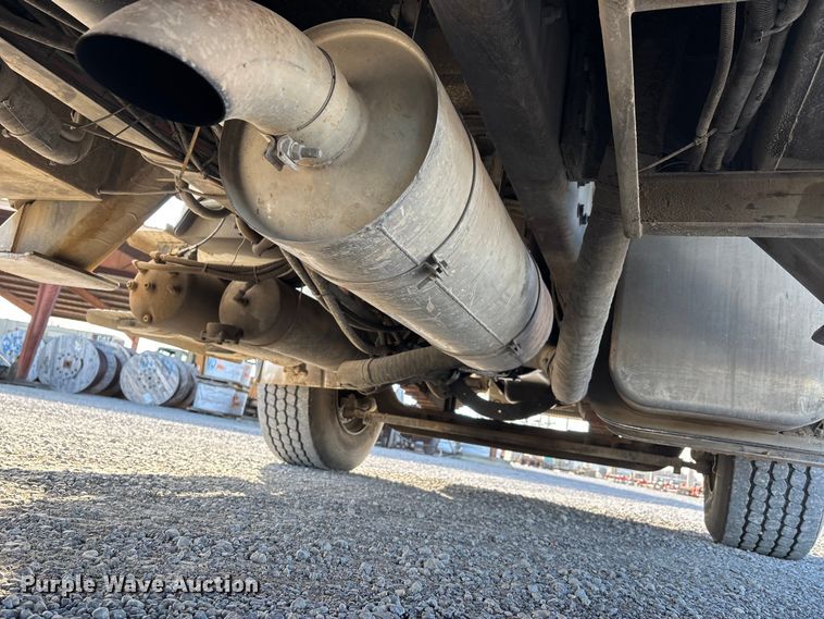 image for item DW7430 2005 Freightliner Business Class M2 digger derrick truck