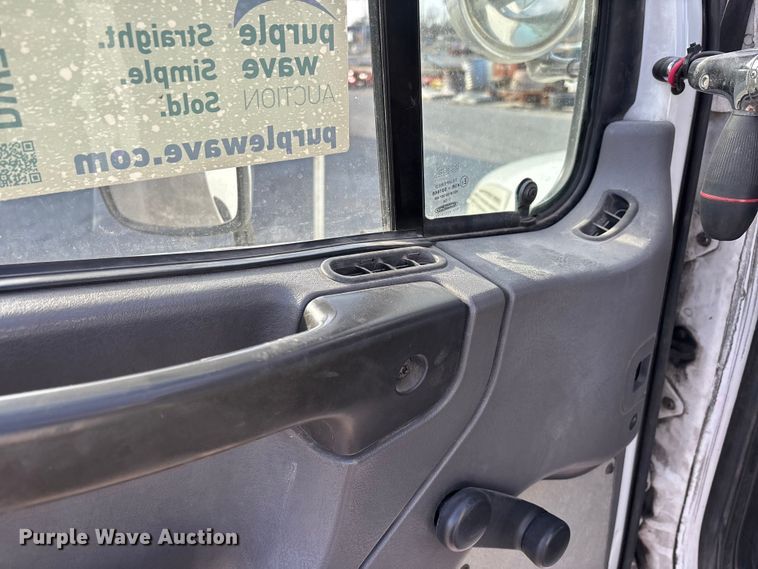 image for item DW7430 2005 Freightliner Business Class M2 digger derrick truck