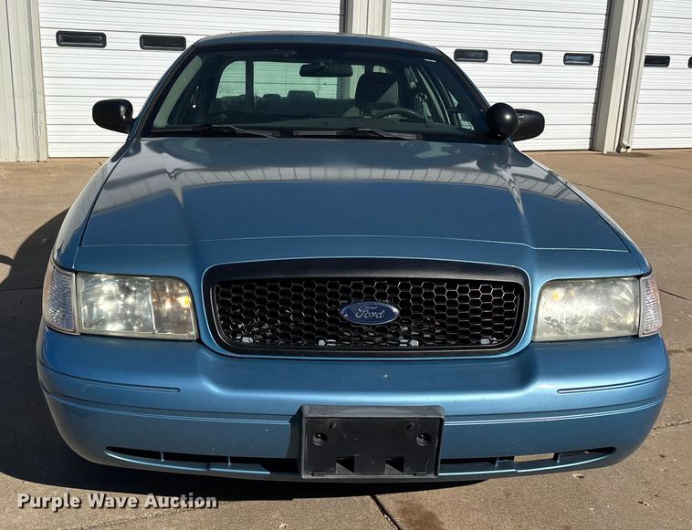 image for item DW7431 2011 Ford Crown Victoria Police Interceptor 