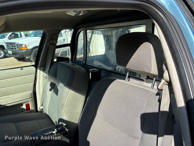 image for item DW7431 2011 Ford Crown Victoria Police Interceptor 