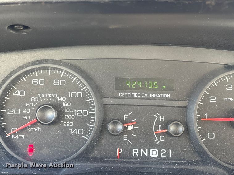 image for item DW7431 2011 Ford Crown Victoria Police Interceptor 