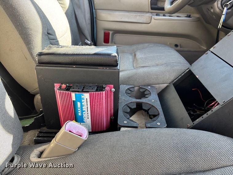 image for item DW7431 2011 Ford Crown Victoria Police Interceptor 