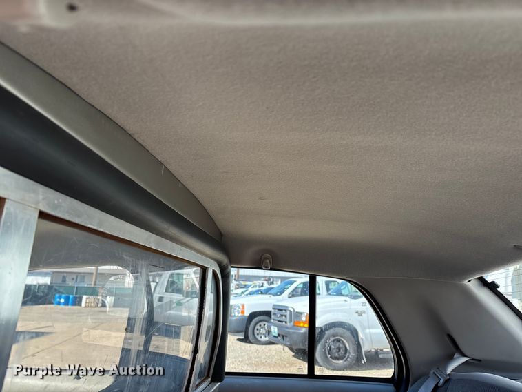 image for item DW7431 2011 Ford Crown Victoria Police Interceptor 