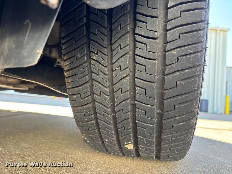 image for item DW7431 2011 Ford Crown Victoria Police Interceptor 