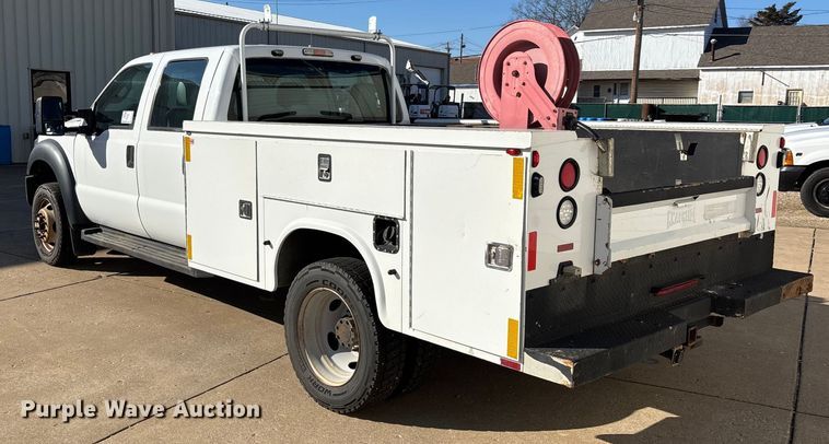 image for item DW7433 2013 Ford F450 XL Super Duty Crew Cab utility / service truck