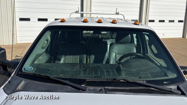 image for item DW7433 2013 Ford F450 XL Super Duty Crew Cab utility / service truck