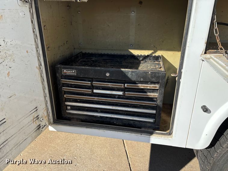 image for item DW7433 2013 Ford F450 XL Super Duty Crew Cab utility / service truck