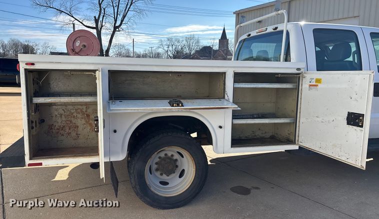 image for item DW7433 2013 Ford F450 XL Super Duty Crew Cab utility / service truck