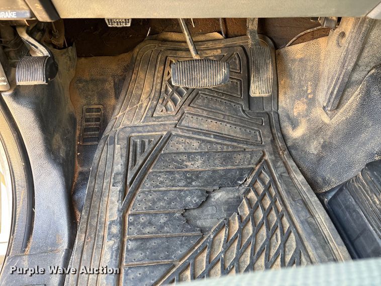 image for item DW7433 2013 Ford F450 XL Super Duty Crew Cab utility / service truck