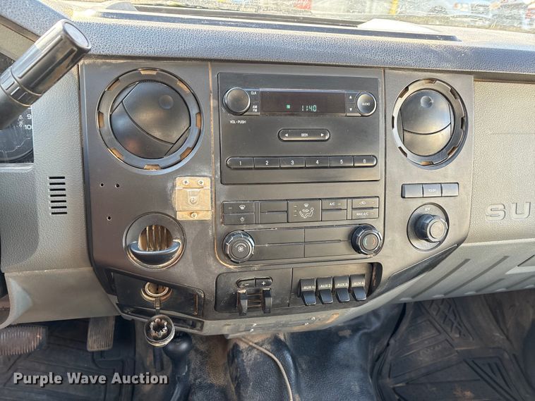 image for item DW7433 2013 Ford F450 XL Super Duty Crew Cab utility / service truck