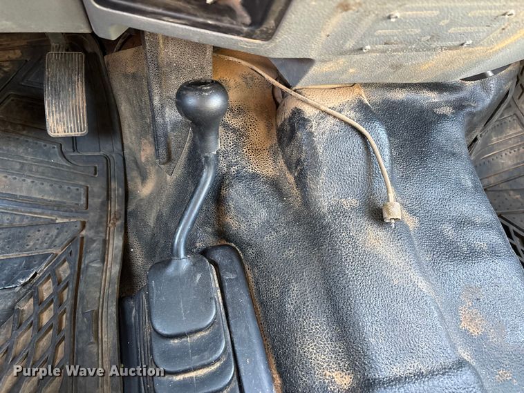 image for item DW7433 2013 Ford F450 XL Super Duty Crew Cab utility / service truck