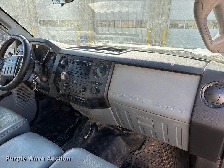 image for item DW7433 2013 Ford F450 XL Super Duty Crew Cab utility / service truck