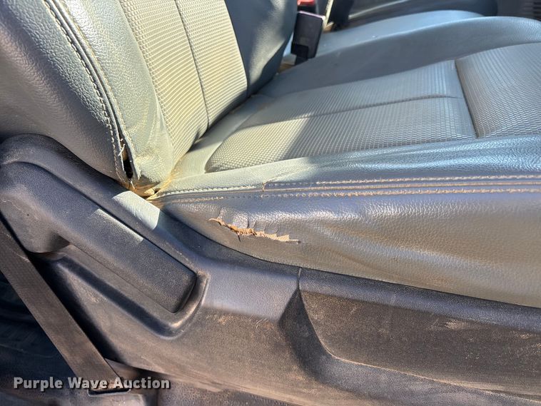 image for item DW7433 2013 Ford F450 XL Super Duty Crew Cab utility / service truck