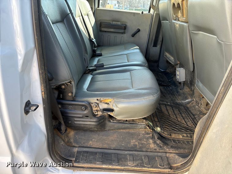 image for item DW7433 2013 Ford F450 XL Super Duty Crew Cab utility / service truck