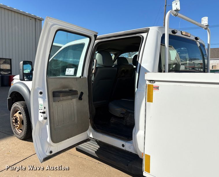 image for item DW7433 2013 Ford F450 XL Super Duty Crew Cab utility / service truck