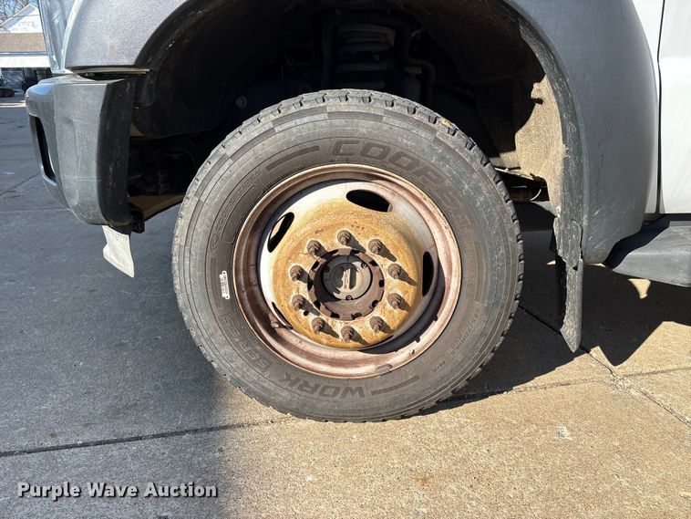 image for item DW7433 2013 Ford F450 XL Super Duty Crew Cab utility / service truck