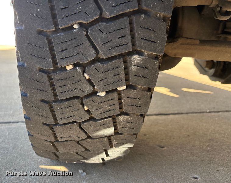 image for item DW7433 2013 Ford F450 XL Super Duty Crew Cab utility / service truck