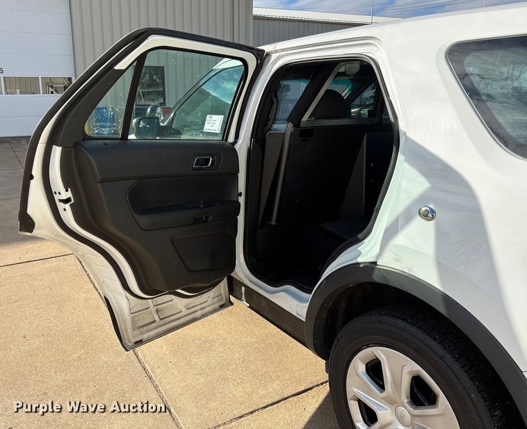 image for item DW7435 2014 Ford Explorer Police Interceptor SUV