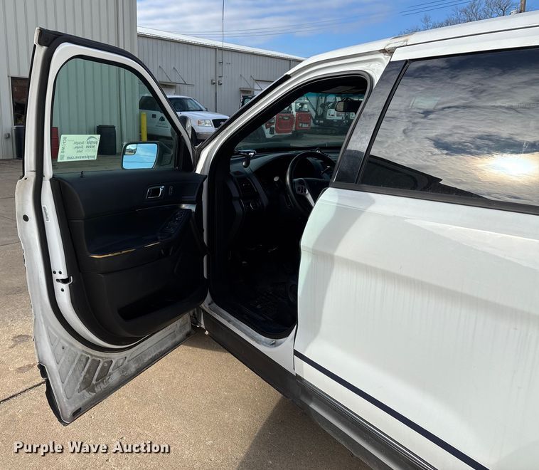 image for item DW7436 2013 Ford Explorer Police Interceptor SUV