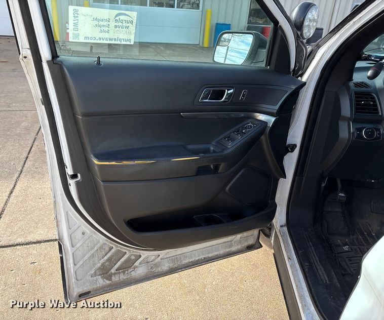 image for item DW7436 2013 Ford Explorer Police Interceptor SUV