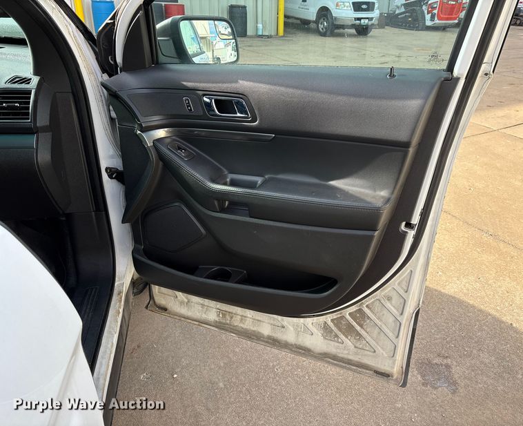 image for item DW7436 2013 Ford Explorer Police Interceptor SUV