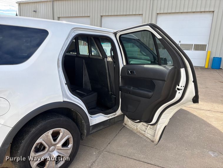 image for item DW7436 2013 Ford Explorer Police Interceptor SUV