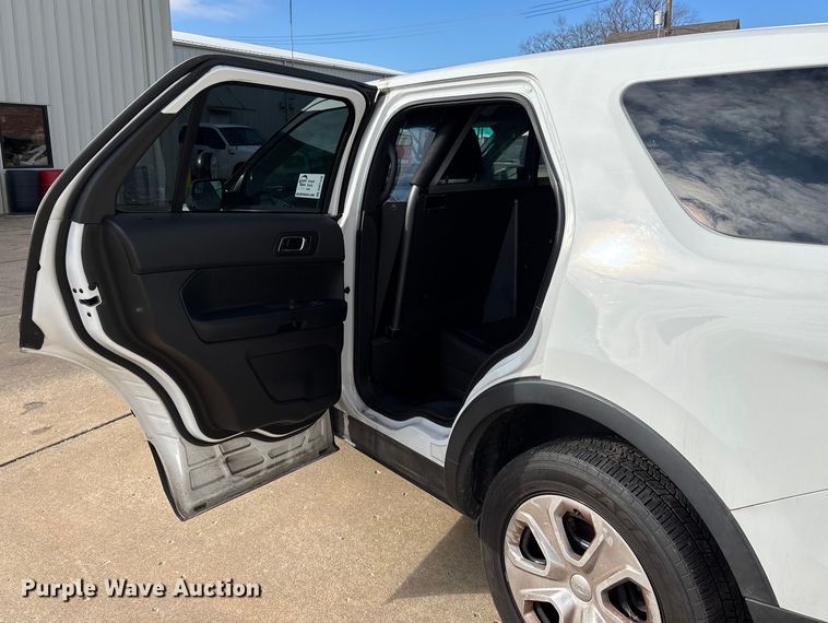 image for item DW7436 2013 Ford Explorer Police Interceptor SUV