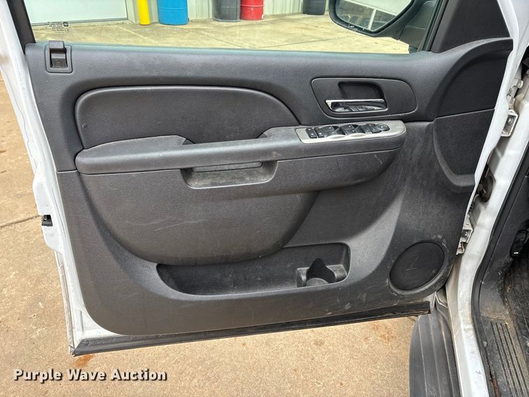 image for item DW7437 2012 Chevrolet Tahoe Police SUV