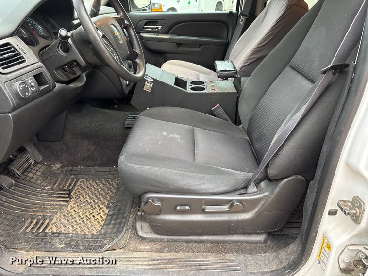 image for item DW7437 2012 Chevrolet Tahoe Police SUV