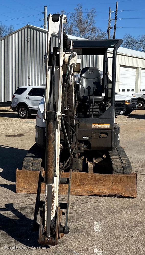 image for item DW7438 2010 Bobcat E35 mini excavator