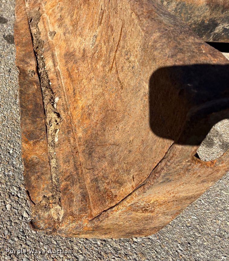 image for item DW7438 2010 Bobcat E35 mini excavator