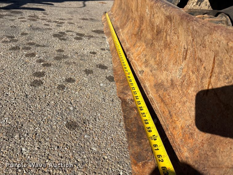 image for item DW7438 2010 Bobcat E35 mini excavator