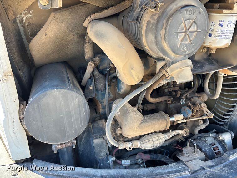 image for item DW7438 2010 Bobcat E35 mini excavator