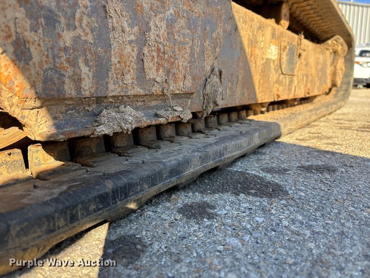 image for item DW7438 2010 Bobcat E35 mini excavator