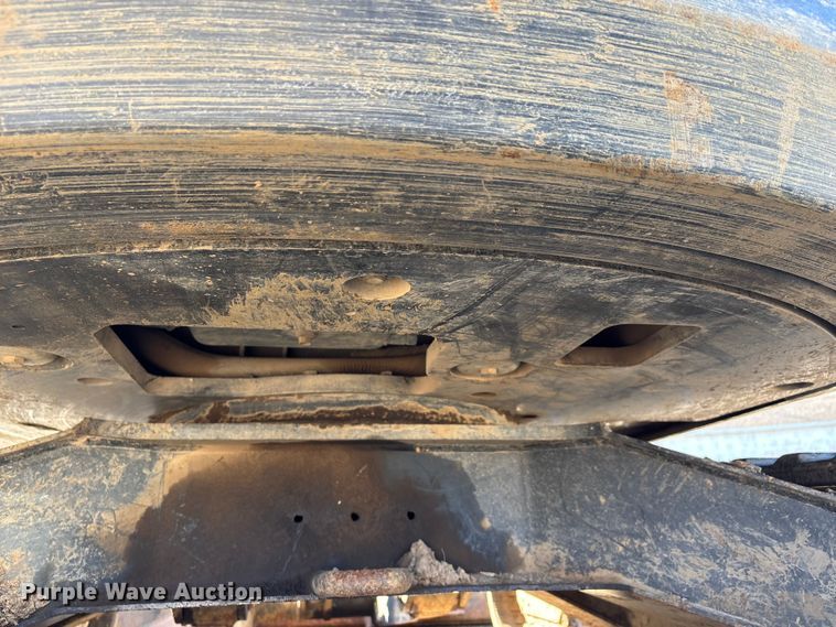 image for item DW7438 2010 Bobcat E35 mini excavator