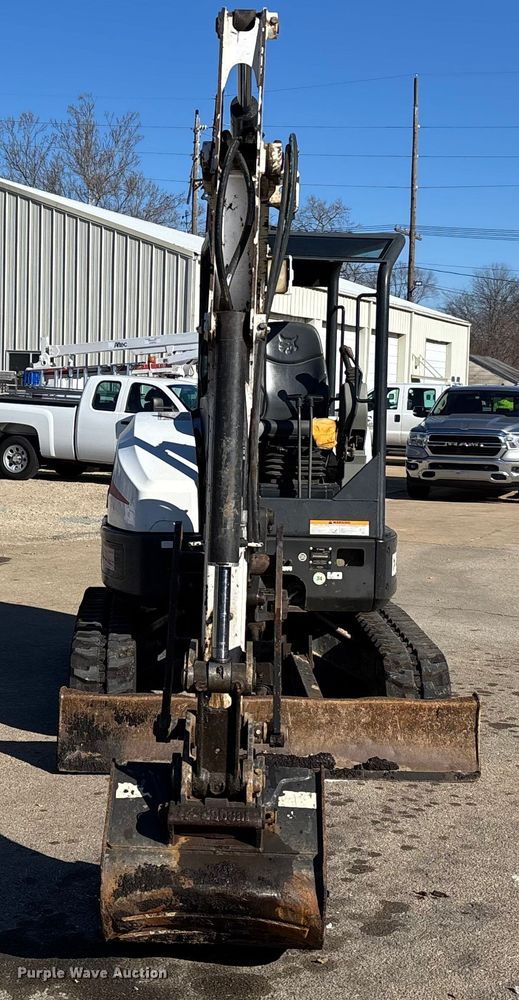 image for item DW7441 2014 Bobcat E35 mini excavator