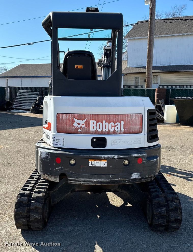 image for item DW7441 2014 Bobcat E35 mini excavator