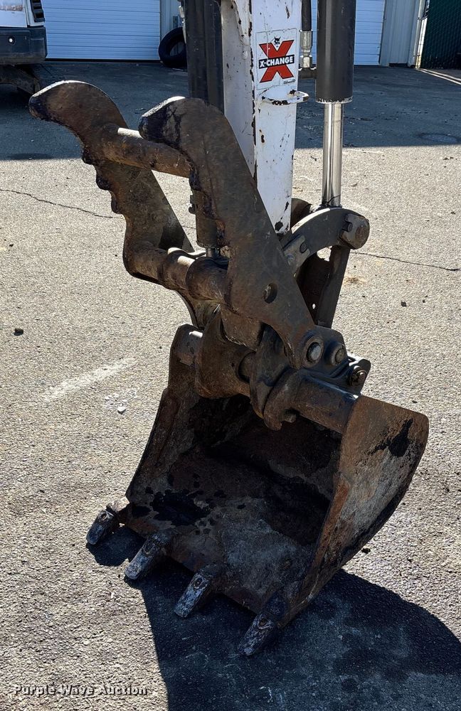 image for item DW7441 2014 Bobcat E35 mini excavator