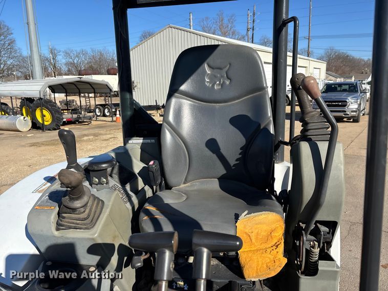 image for item DW7441 2014 Bobcat E35 mini excavator