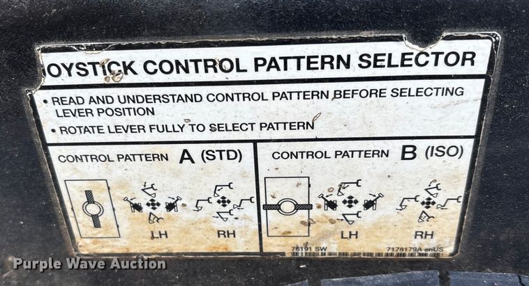 image for item DW7441 2014 Bobcat E35 mini excavator