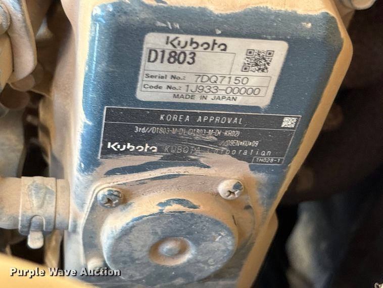 image for item DW7441 2014 Bobcat E35 mini excavator