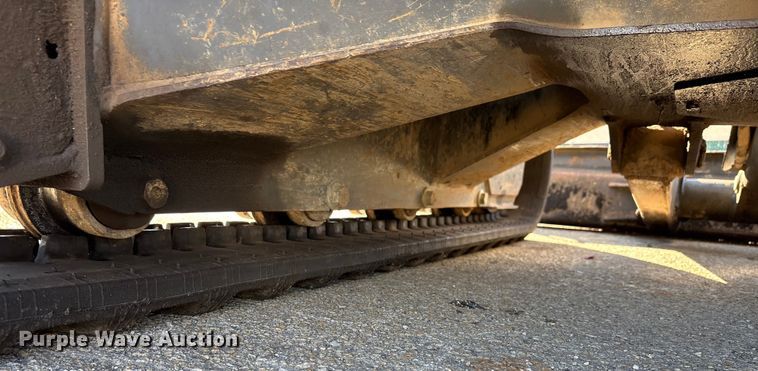 image for item DW7441 2014 Bobcat E35 mini excavator