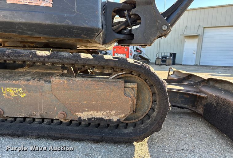 image for item DW7441 2014 Bobcat E35 mini excavator