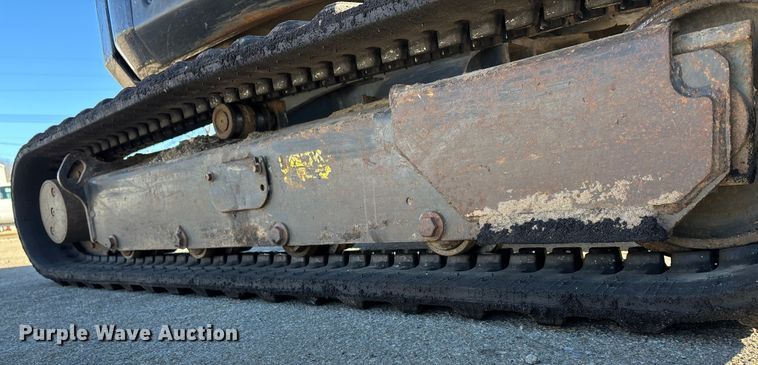 image for item DW7441 2014 Bobcat E35 mini excavator