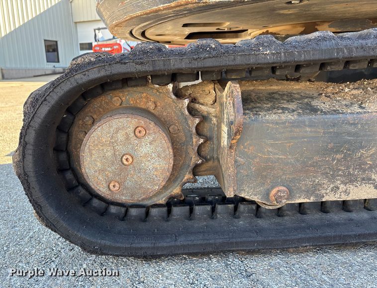 image for item DW7441 2014 Bobcat E35 mini excavator