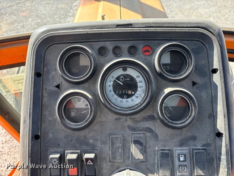 image for item DW7446 Ford 6610 tractor