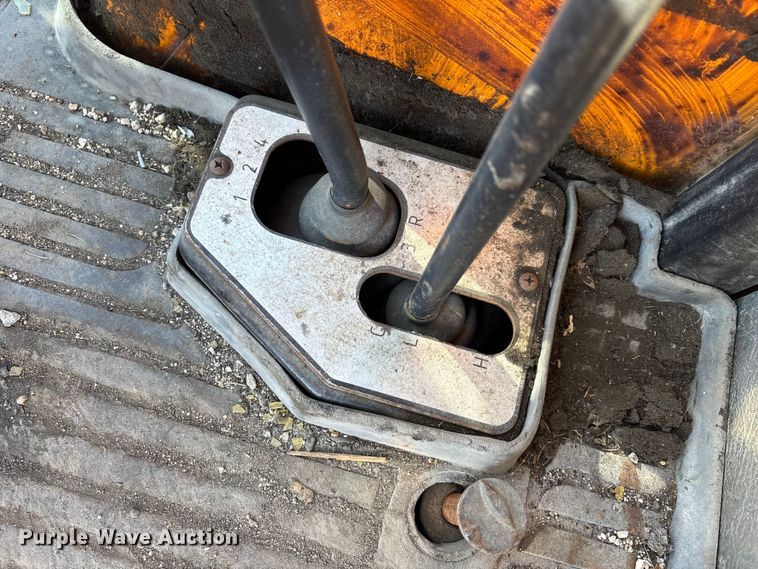 image for item DW7446 Ford 6610 tractor